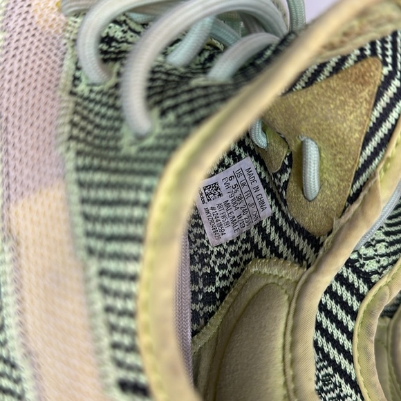 Yeezy Boost 350 Lime Green - Picture 4 of 12